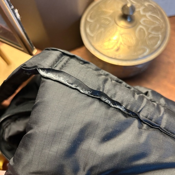 BAGGU Black Puffer Tote Bag - Picture 6 of 7